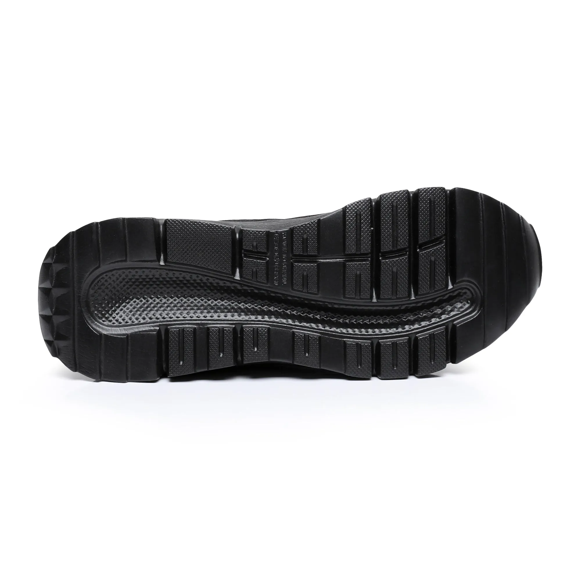"BreezeLite: Slip-On Sneakers - Black (S019001)