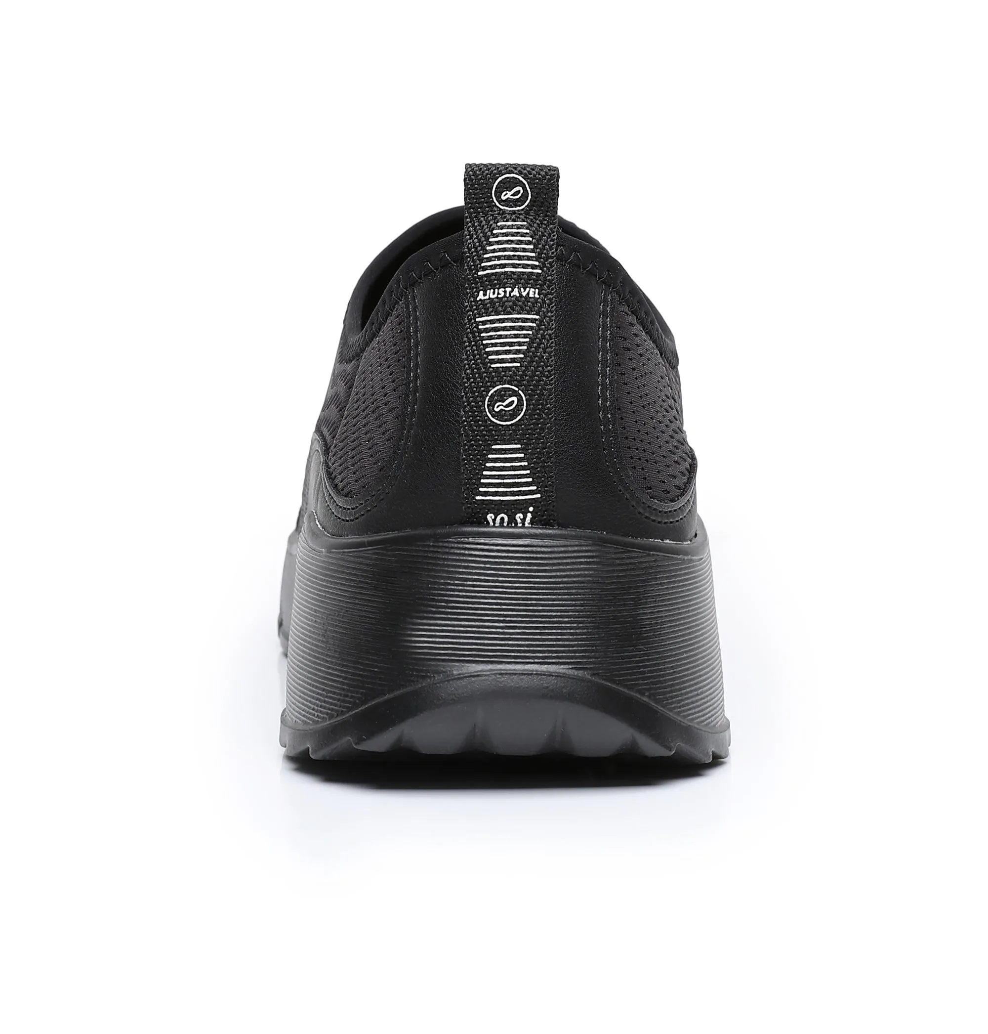 "BreezeLite: Slip-On Sneakers - Black (S019001)